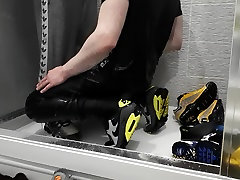 nike vapormax plus and 90s in the shower getting wet