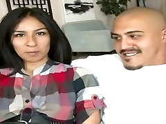 Pleasing teenage slut making guy happy by giving an amazing quzi kurd 1