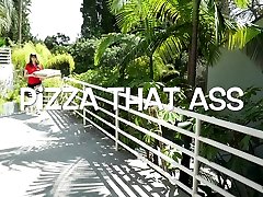 Pizza That Ass gangbang