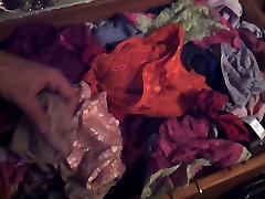 panty searching 2