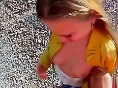 extra teen babe springt auf agent jock, um einen job zu bekommen