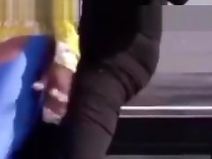 Safaree getting twerked on by mom son low mb La Negra