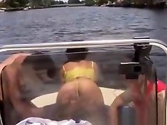 holly lubi ostry seks i dać jej klapsa jej napięty tyłek