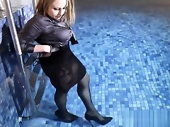 pussy licki lesbians swim in leather