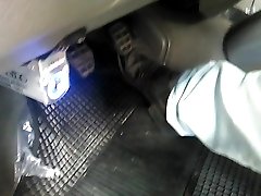 bulge jeans in car