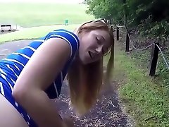 oily poran sexy und geil teenageralter spielend mit fotzen im freien