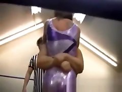 Bearhug dancin in sexy legging