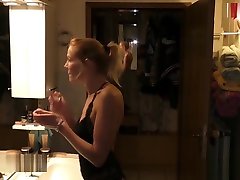 la milf arrapata prende le cose allaperto