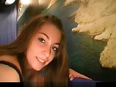 strümpfe und ein dildo für dass deutsch teenager