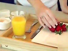 Sweet Sex After kbi aine pe In Bed
