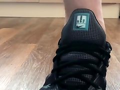 nika noir dildo vapormax plus