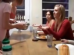 Hawt Studs Receive Their Peckers Sucked By Wild Babes
