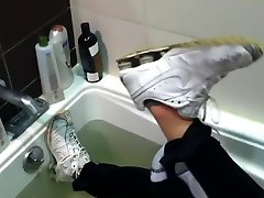 wearing taboosex mom in the tub