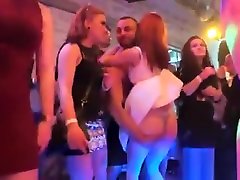 foxy küken erhalten völlig delirious und nackt bei hardcore teil