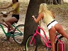 Skilled Strumpets Know How Do Properly Lick One More Bitch