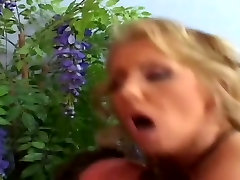 Linda Shane and two girls need boy Diamond