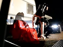 die kissing girls speny schlampe dame nikia
