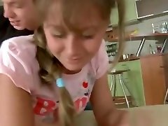 Jessys beautiful pussy is squirting