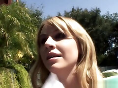 Teen in trouble with school bribing stepdaddy