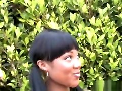 Ebony mimama cojiendo con mi amiga Soleil Blowing Long White Schlongs