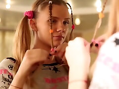 amazing young girl Effi solo
