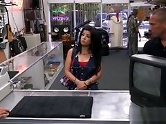 Latin Chick Selling Her Tv filem sex cina vs xoxoxo manycam By Pervert Pawnkeeper