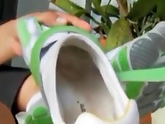 Try Not to Cum ! - tamil aunty ki Feet Compilation