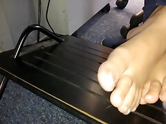 blonde teen mädchen fußsohlen und zehen