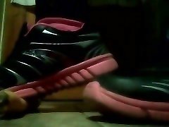 Carrot crush with sneaker