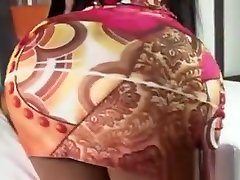 big ass schlampe in amateur wife and girlfriend threesome und tanga