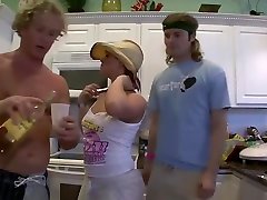 TEXAS COEDS SPRING BREAK PARTY 1 - Scene 5