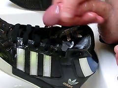 阿迪达斯hardcourt膏