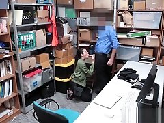 Shoplifting Teen baby rei Cock Over Cops