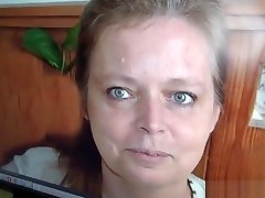 Young tastes blowjob wie turns interview into sex