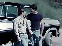 Retro gay porn with hitchhiker