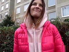 public agent hot russisch mit tattoos liebt es, großen schwanz zu nehmen