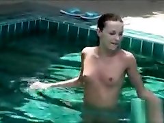 Nice Treatment For Trimmed Cunt