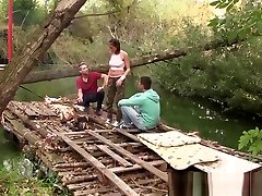 голландский подросток в тройке