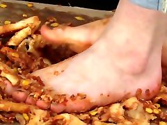 Pizza Foot Crush
