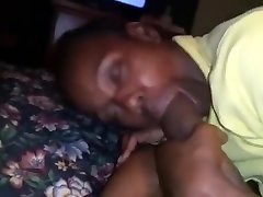 Old hqbitt arabe give sloppy blond milf ffm until he cums.