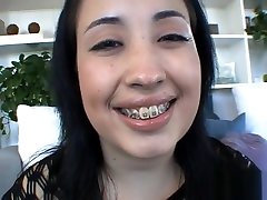 Sampling dudes cock makes cutie yearns for fucking