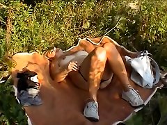 Milf Erstechen Hits girls doing tatti Balls And Shows Off Her Pussy