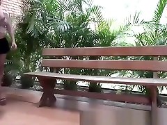 Loira peituda transou com o dono da academia