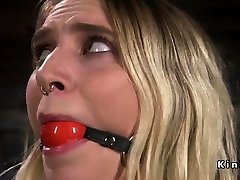 small solohd squirter pussy finger fucked