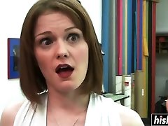 rachel sétouffe avec une bite raide