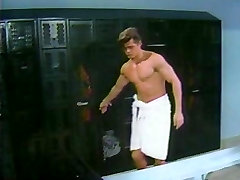 STRYKER DANCES WET