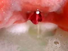 real milf pissen in bathtub labia enorm tits pissplay amateur