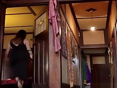 Aussie accidentcream pie mistress