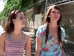 Deux jeunes filles