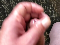 cumshot to break in the carpet